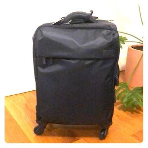 Lipault - Paris 20” Carry-On Spinner